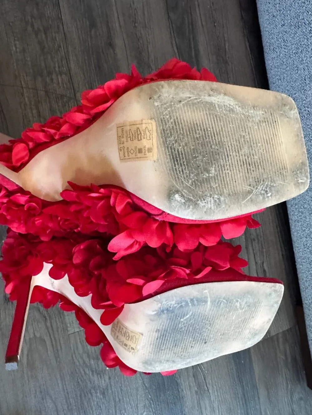AZALEA WANG ROSA FLOWER STILETTO BOOTIE IN RED - Size 10